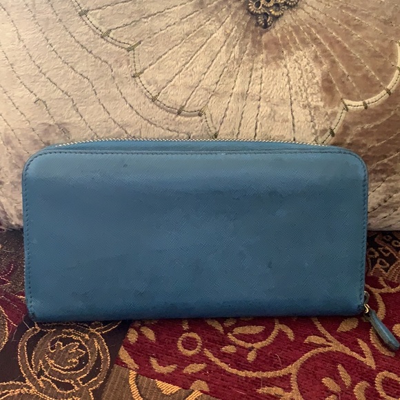 Authentic Prada long zip around bow wallet - Picture 6 of 12